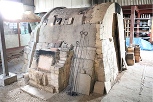 The small rectangular kiln